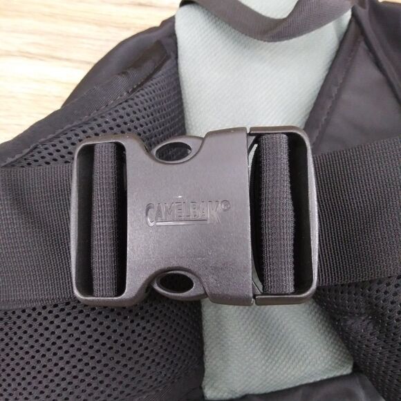 CAMELBAK Waist Lumbar Fanny Bag Red Silver NO BLADDER Hiking Camping Outdoors - Picture 9 of 12